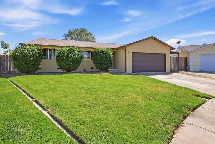 Property Photo: 264 Dana Court CA 95336