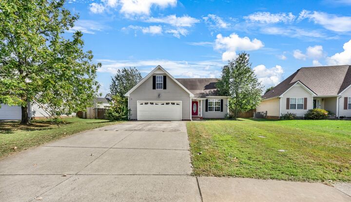 Property Photo: 1967 Whirlaway Cir TN 37042