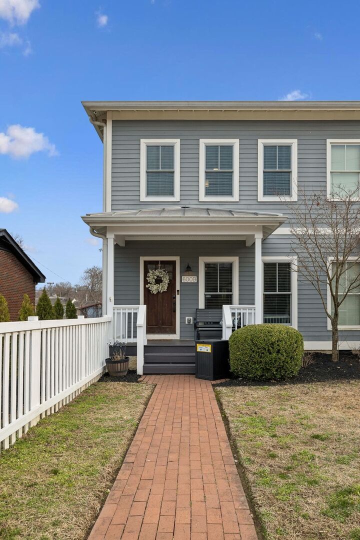Property Photo: 600B Fatherland St TN 37206