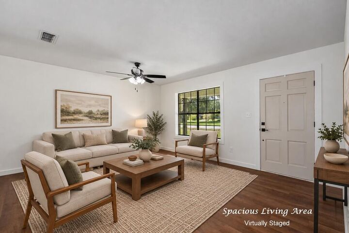 Property Photo:  706 Avenue A  TX 75949 