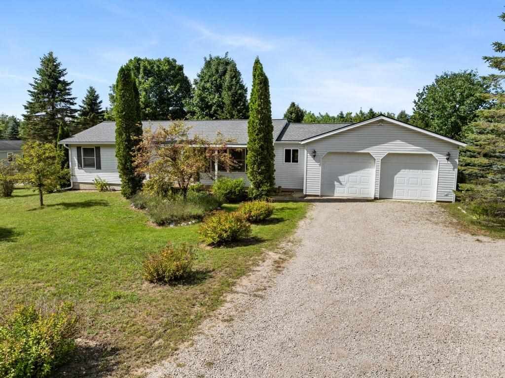 Property Photo:  7126 S Pleasantview  MI 49740 