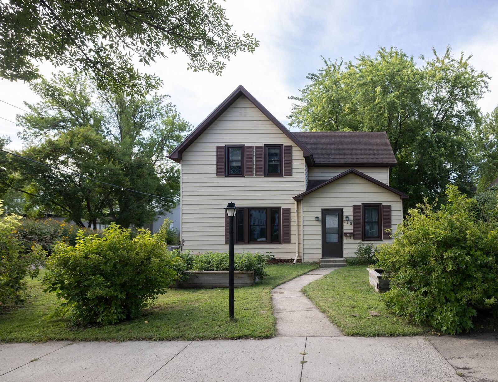 Property Photo:  113 W Bancroft Avenue  MN 56537 