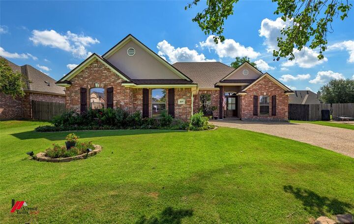 Property Photo:  419 Half Moon Lane  LA 71111 