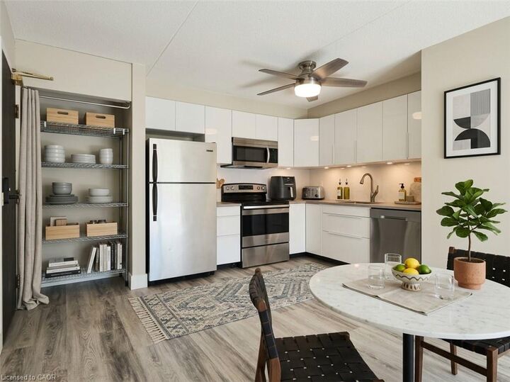 Property Photo:  329 Northlake Drive 6  ON N2V 1Z1 