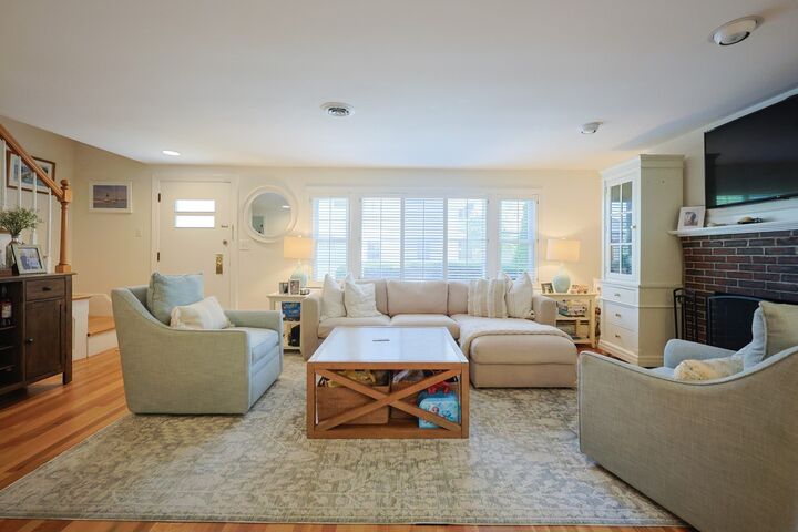 Property Photo: 26 Pleasant St B MA 02482