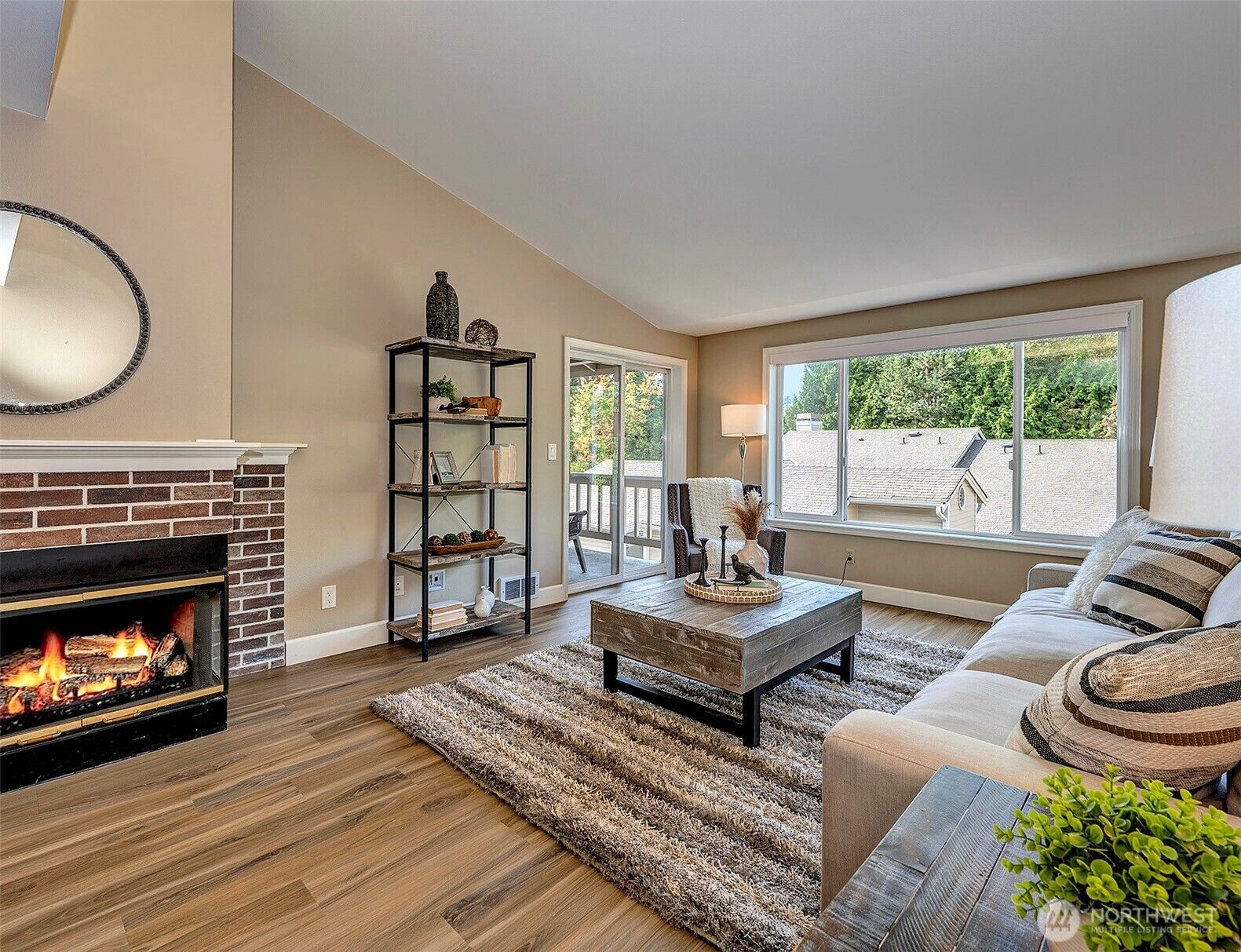 Property Photo:  432  3rd Avenue S B203  WA 98020 