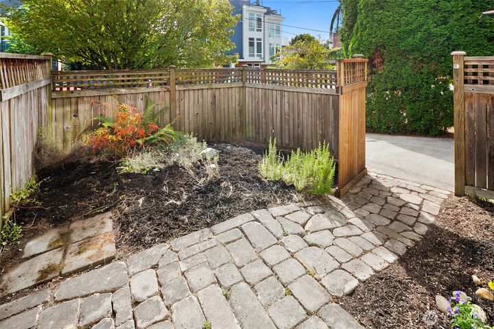 Property Photo: 350 B NW 76th Street WA 98117