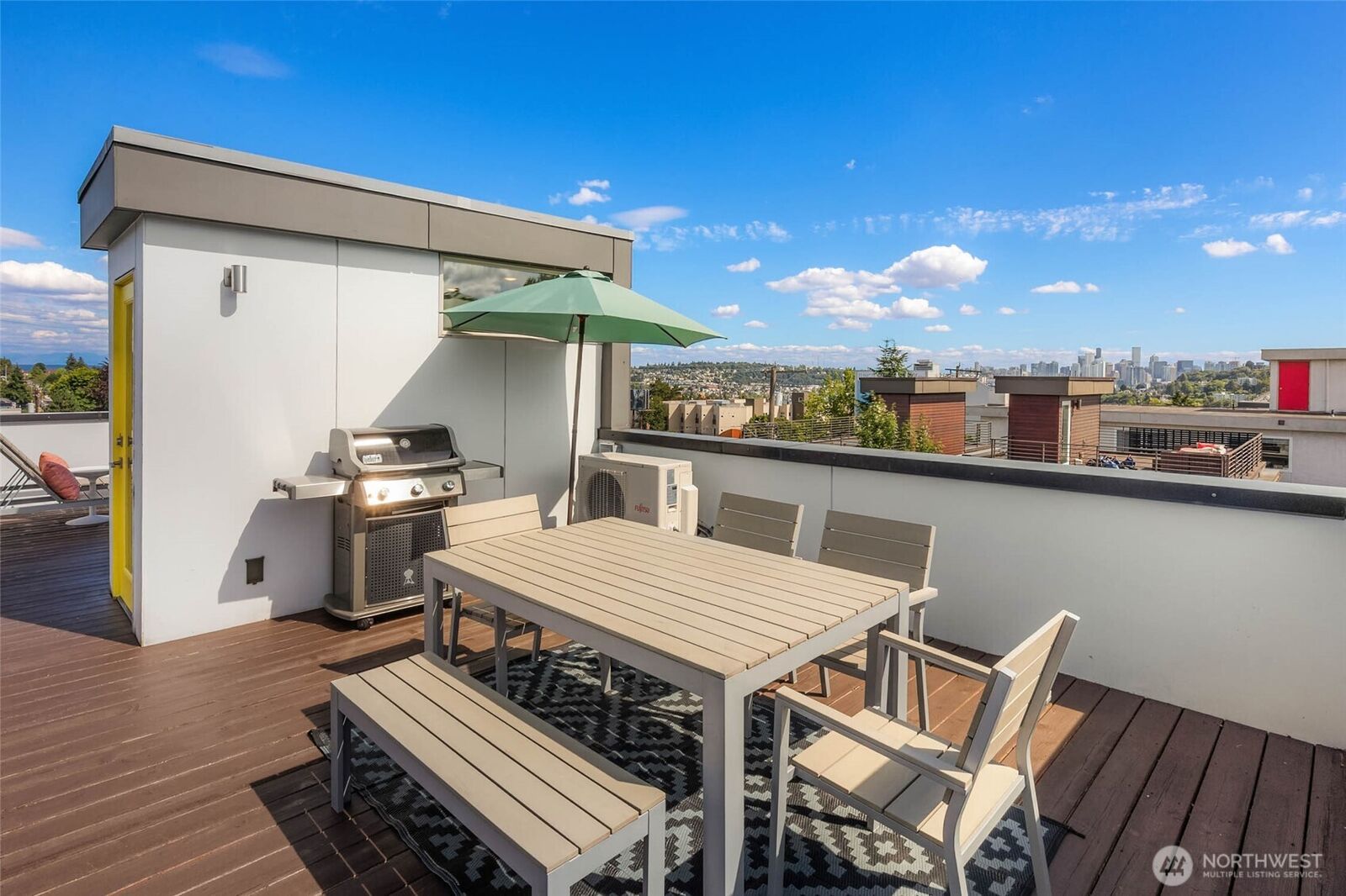 Property Photo: 4112 Linden Avenue N A WA 98103