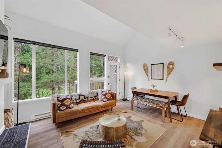 Property Photo: 10500 Mt Baker Highway 1204 WA 98244