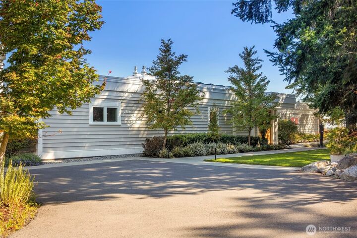 Property Photo:  144  Jensen Bay Road  WA 98250 