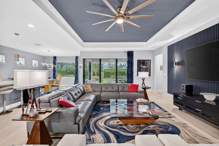 Property Photo: 4529 Pinehurst Trail W FL 33309