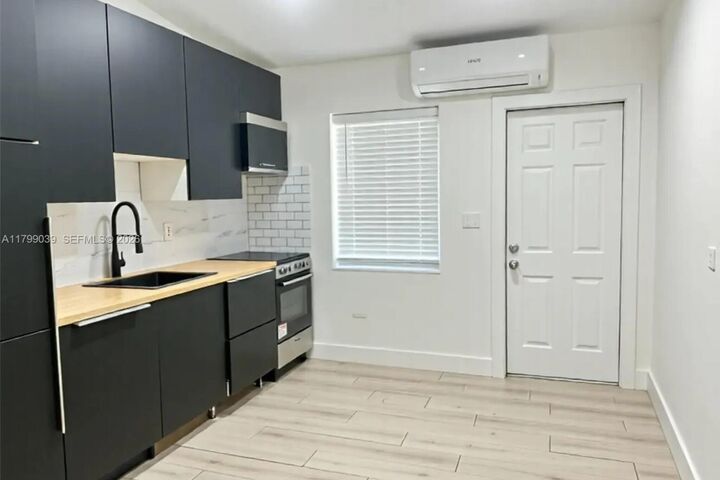 Property Photo:  16204 NE 18th Court A  FL 33162 