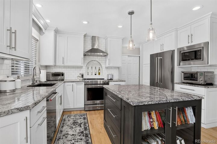 Property Photo: 1614 Brookside Drive CO 80126