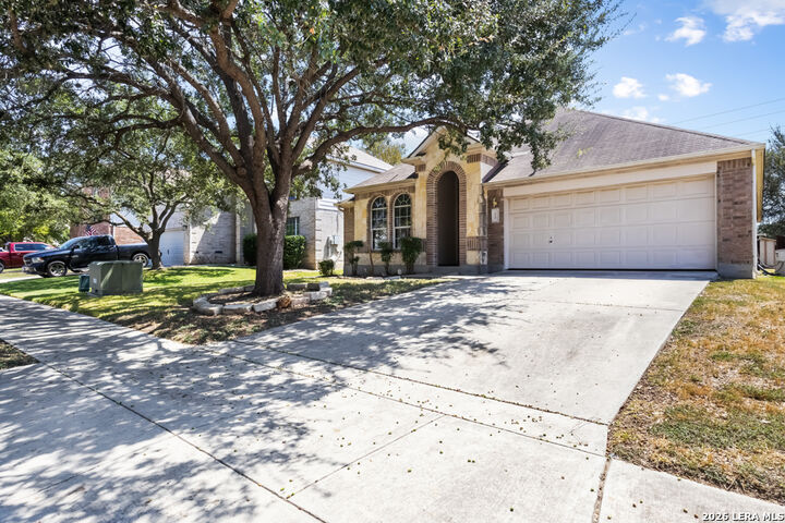 Property Photo:  908 Rimrock Trl  TX 78154 