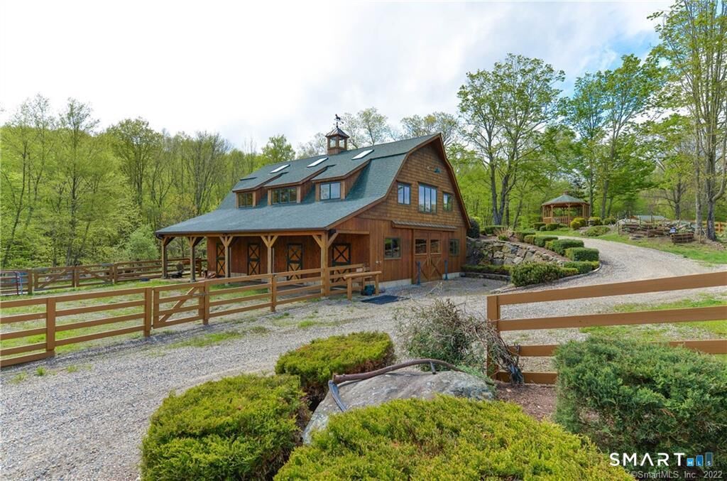 Property Photo:  555 West Purchase Road  CT 06488 