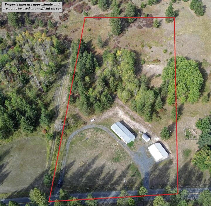 Property Photo:  639 Dry Gulch Rd  WA 99114 