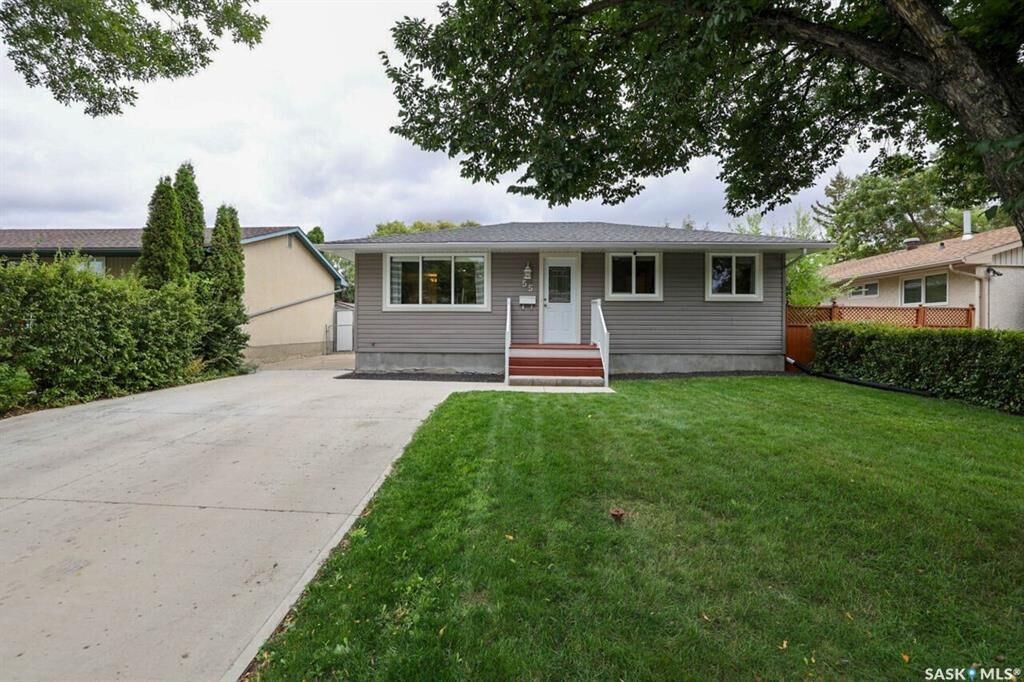 Property Photo:  55 Peart Crescent  SK S4N 4R4 