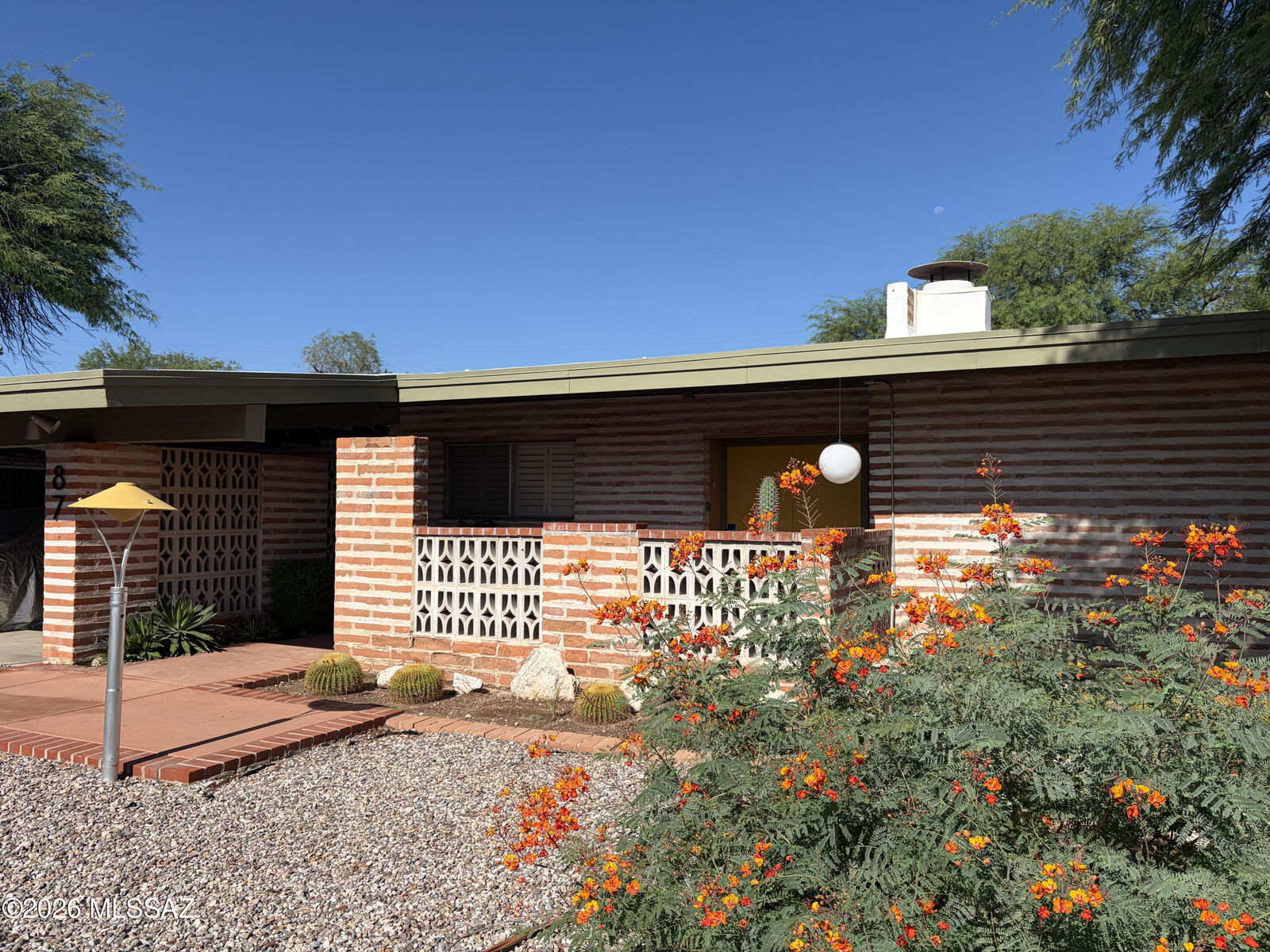 Property Photo:  87 N Placita Del Saco  AZ 85710 