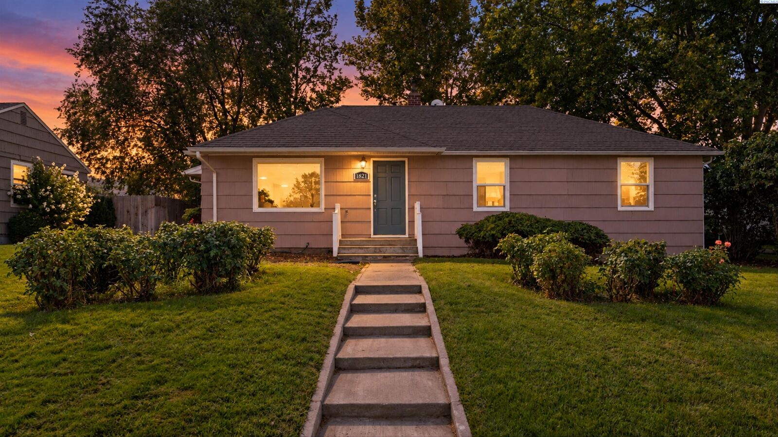 Property Photo: 1821 Benson Ave WA 99350