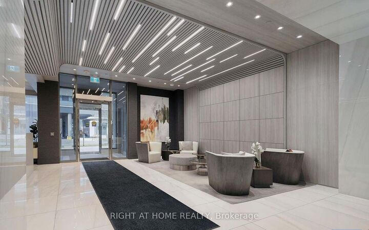 Property Photo:  75 Canterbury Place 1612  ON M2N 0L2 