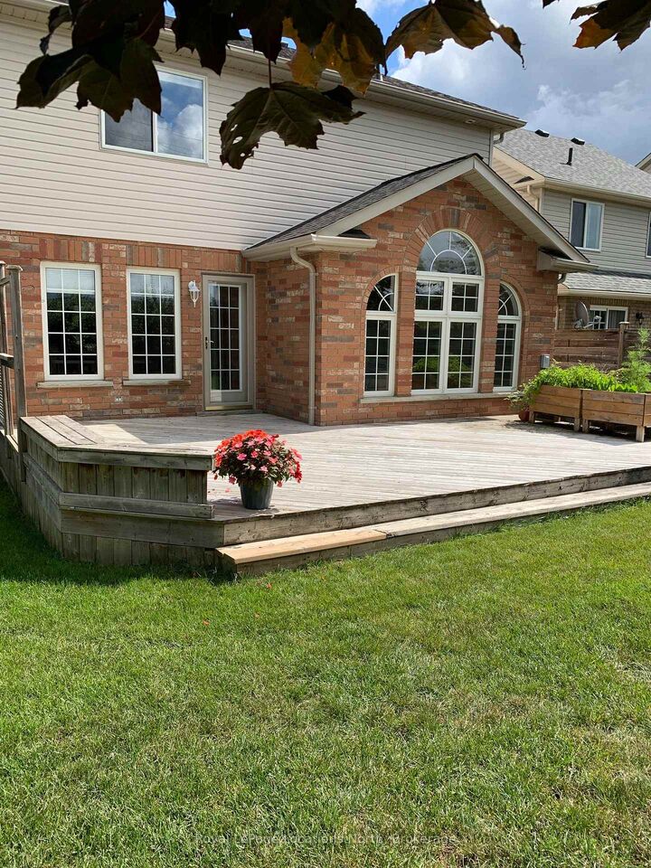 Property Photo:  20 Connor Avenue  ON L9Y 5K6 