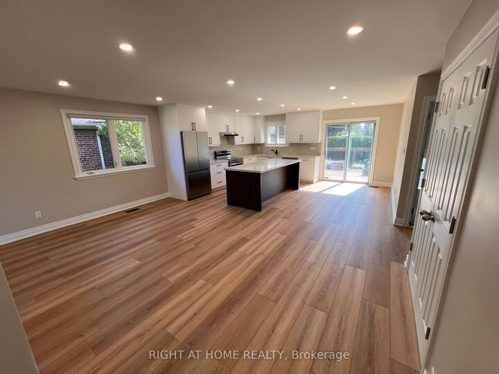 Property Photo:  30 Norbert Crescent Upper  ON M9C 3J9 