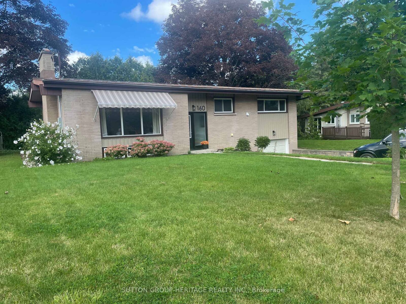 Property Photo: 160 Laurel Court ON L1G 6M5