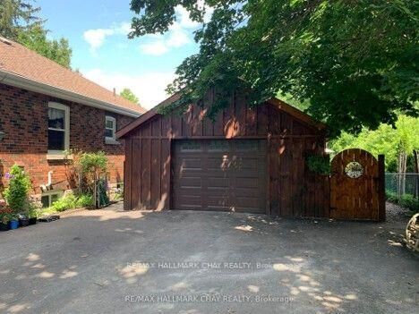 Property Photo:  77 Church Street S  ON L9R 1J4 