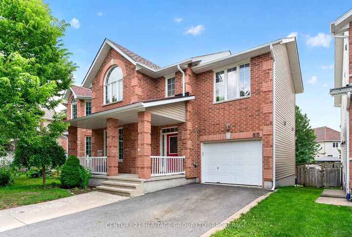 Property Photo:  855 Lotus Avenue  ON K7K 0A6 