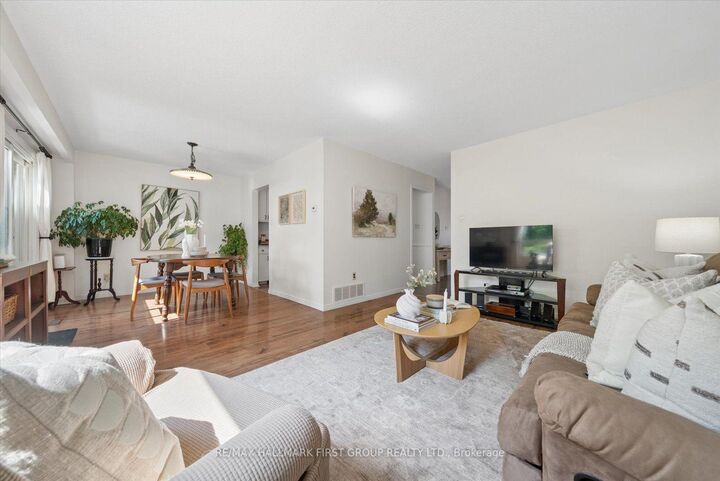 Property Photo:  648 Creekview Circle  ON L1W 2Z7 