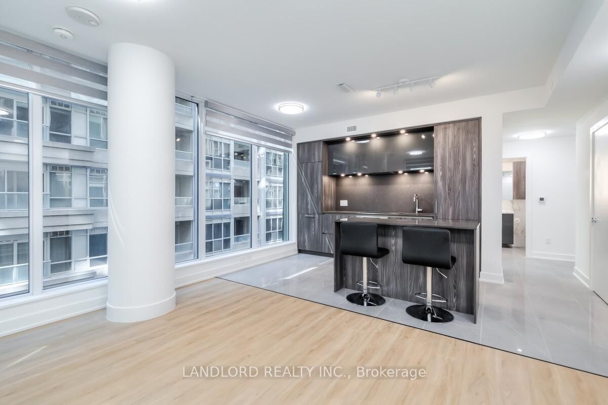 Property Photo:  15 Mercer Street 622  ON M5V 1H2 