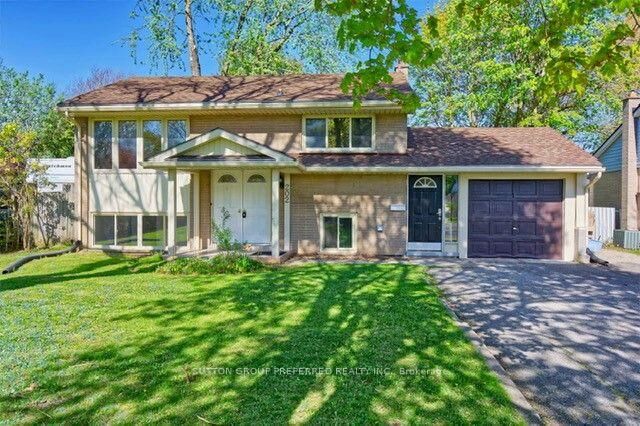 Property Photo:  202 Michaelmas Street  ON N5Y 1N1 