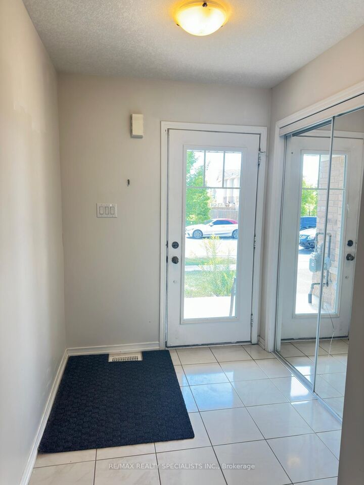 Property Photo:  9 Cole Crescent  ON N3T 0P4 