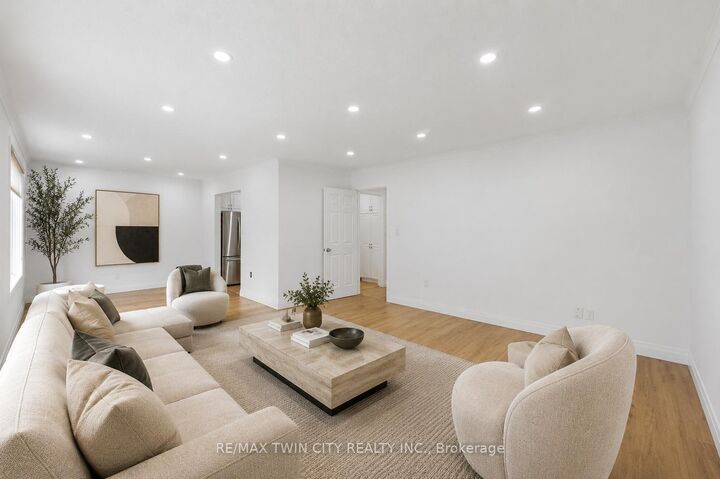 Property Photo:  58 Tupper Crescent Upper Level  ON N2B 2X9 