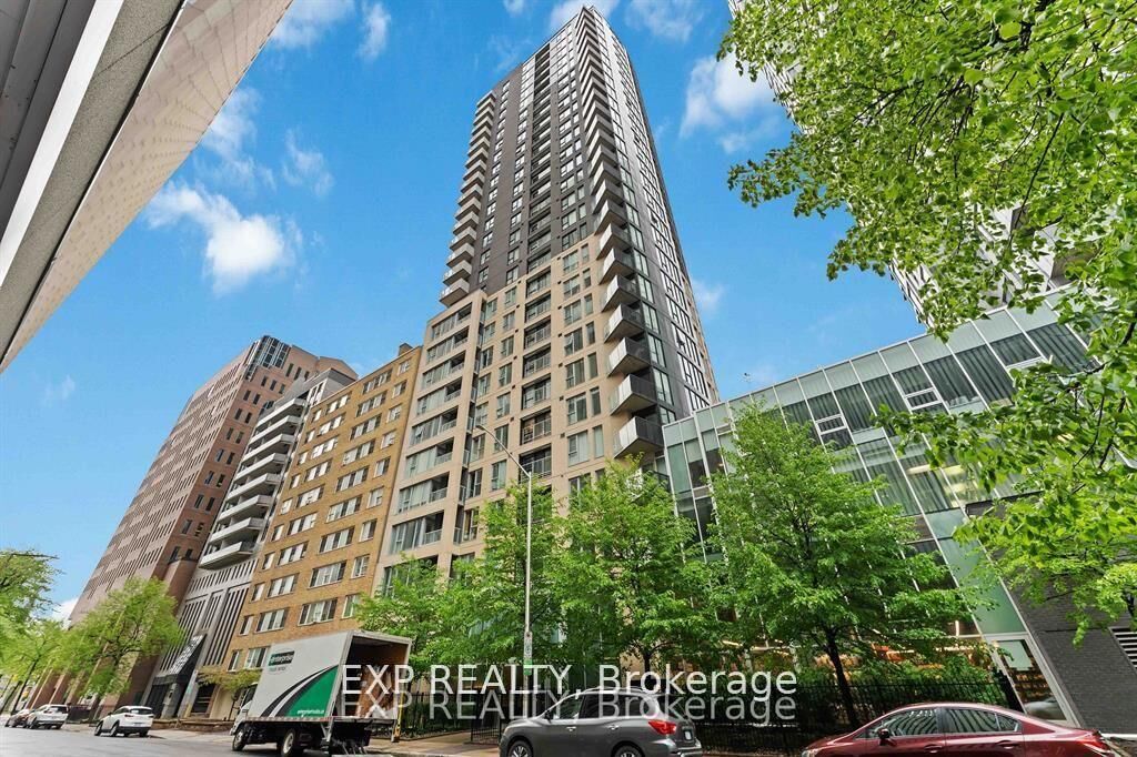 Property Photo:  40 Nepean Street 1607  ON K2P 0X5 
