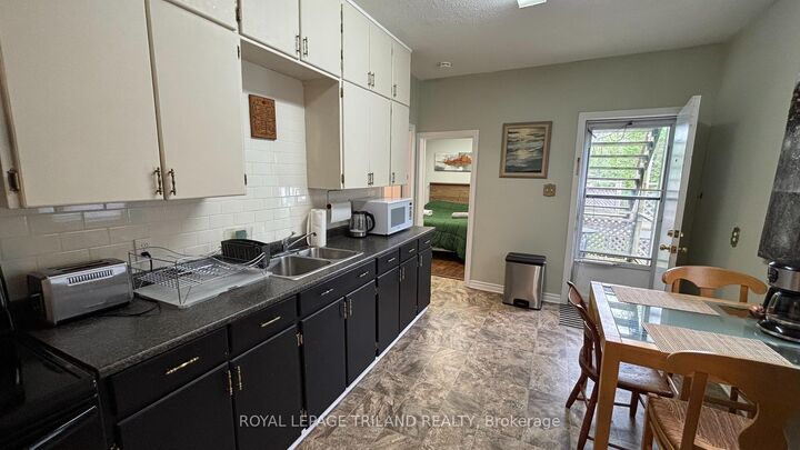 Property Photo:  279 Charlotte Street Main  ON N5L 1A8 