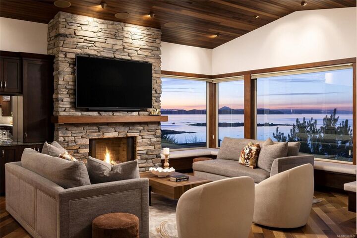 Property Photo:  10206 Surfside Pl  BC V8L 3R5 