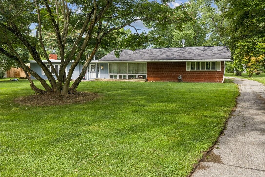 Property Photo: 115 Samuel St PA 15010