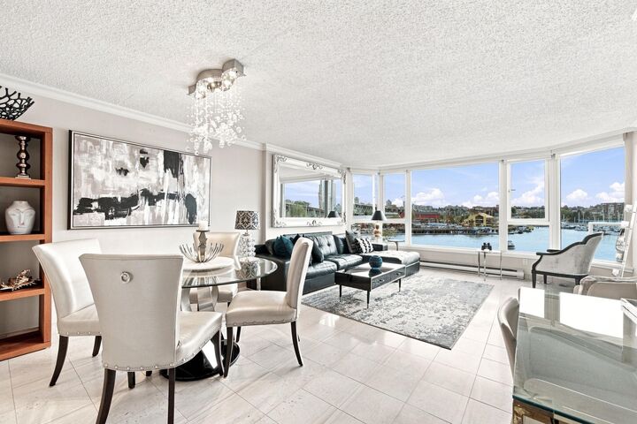 Property Photo:  304-1675 Hornby Street  BC V6Z 2M3 
