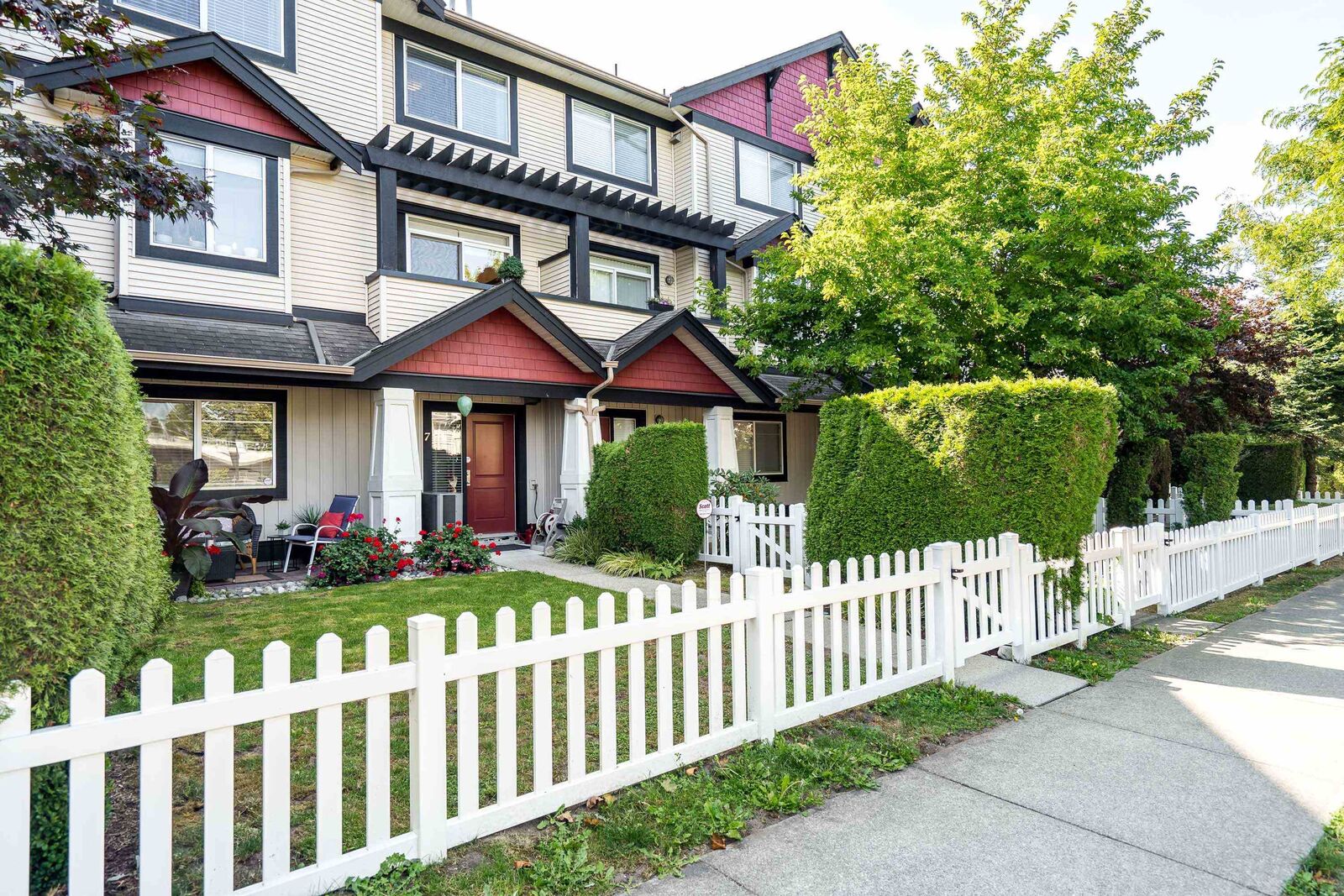 Property Photo:  7168 179 Street 7  BC V3S 8C5 