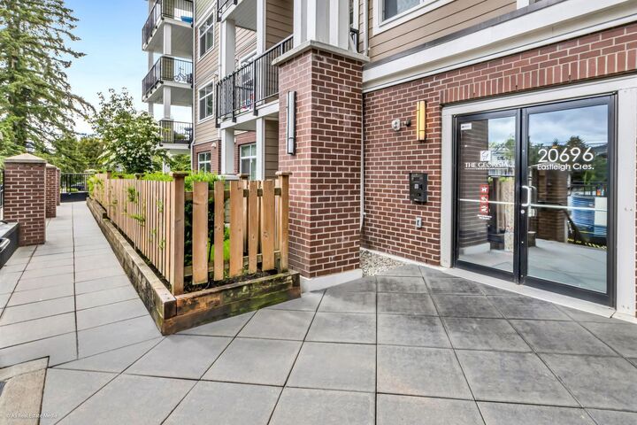 Property Photo:  20696 Eastleigh Crescent 317  BC V3A 0M3 