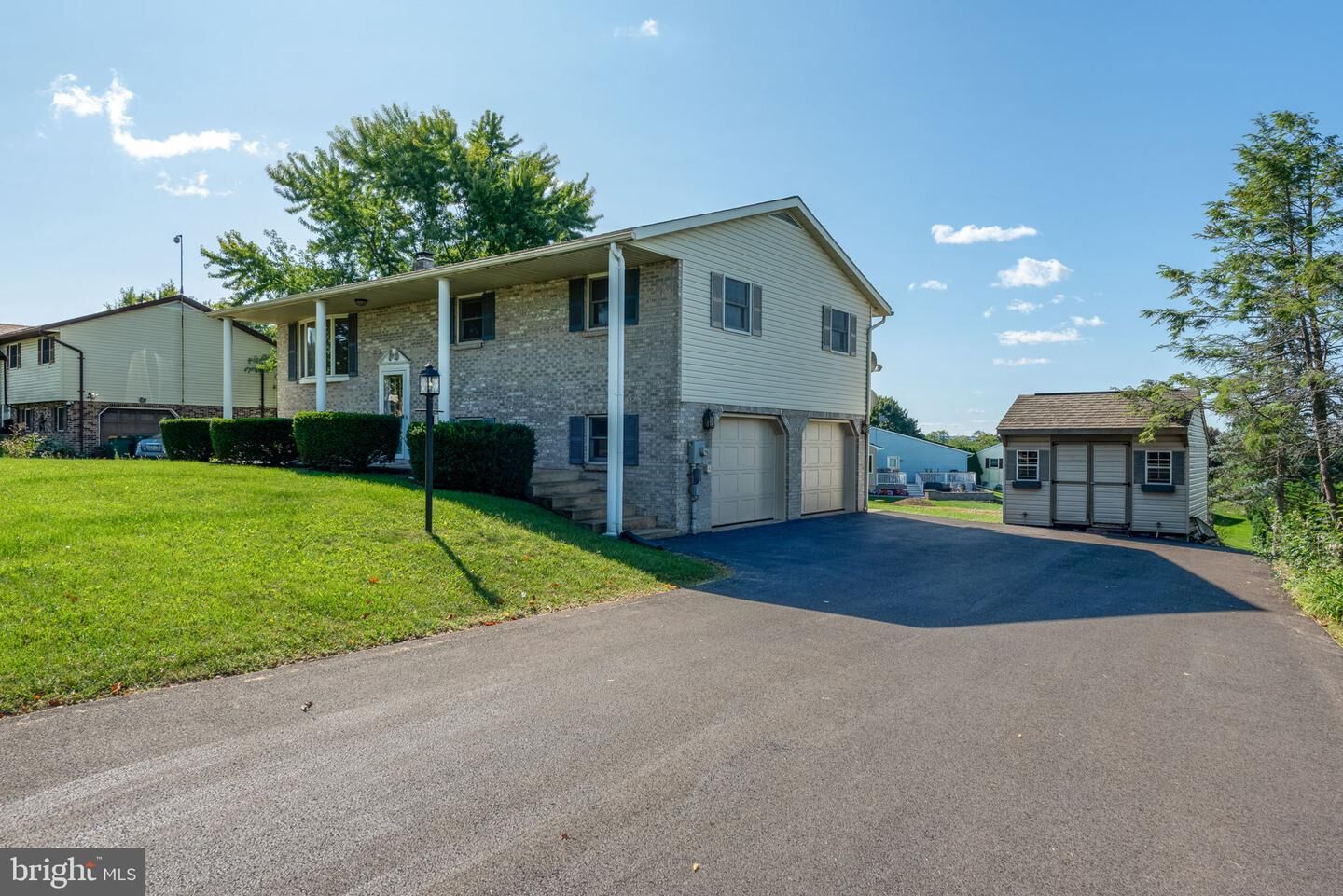 Property Photo:  403 Birch Ln  PA 17046 