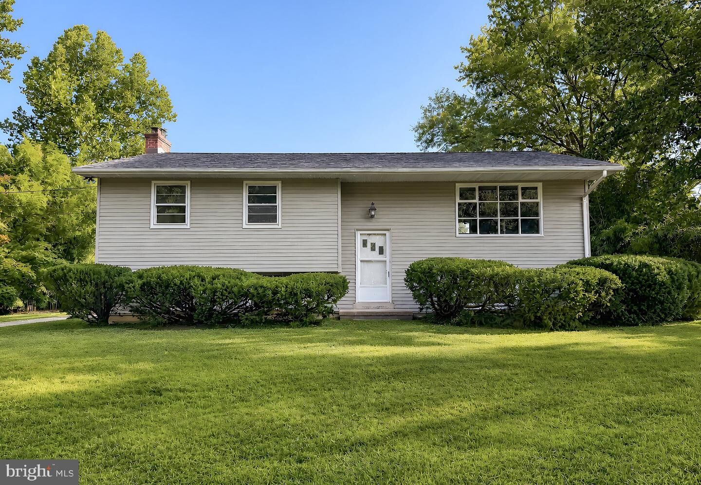 Property Photo:  9814 Old Solomons Island Road  MD 20736 