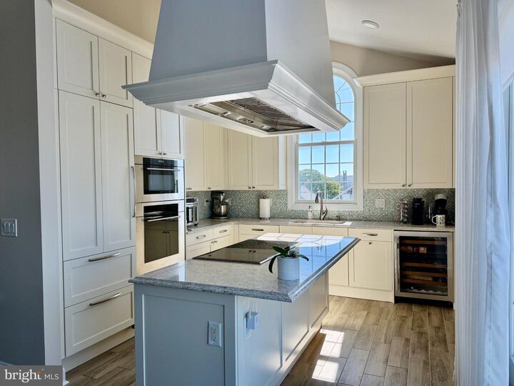 Property Photo:  100 N N. West Avenue 9  NJ 08008 
