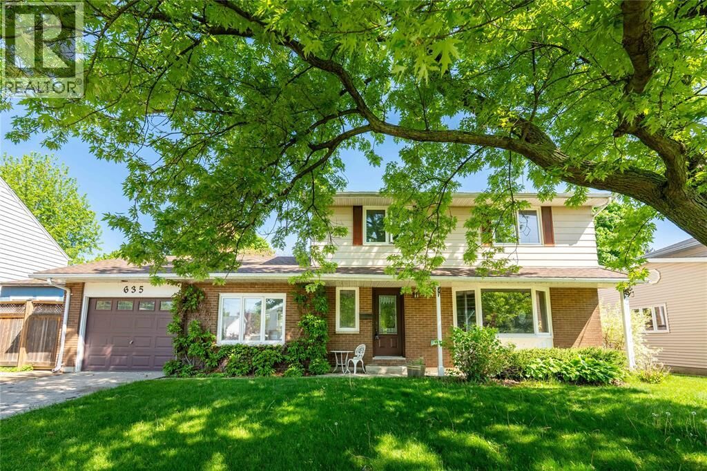 Property Photo:  635 Highbury Park  ON N7V 2K1 
