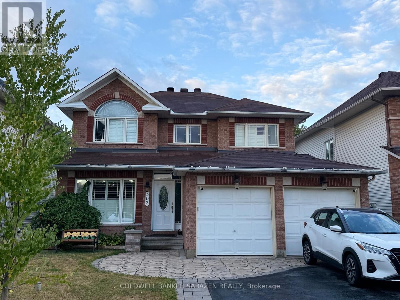 Property Photo: 302 Edgemoore Crescent East ON K2W 1H9