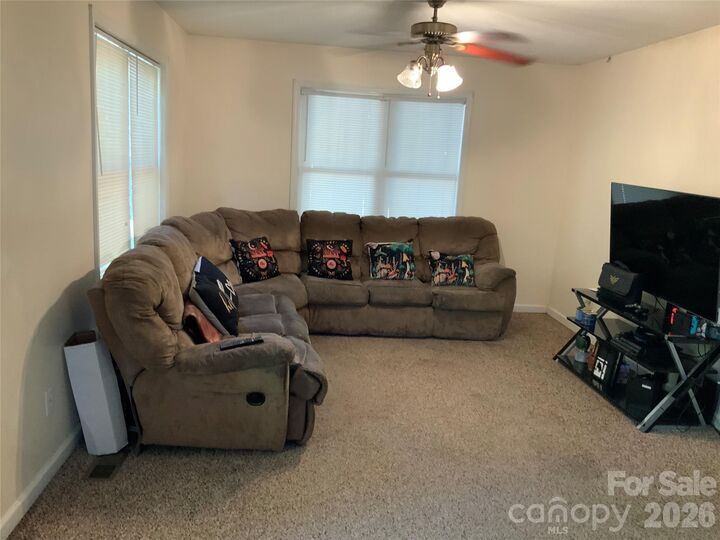 Property Photo: 17 Buttonwood Court NC 28806