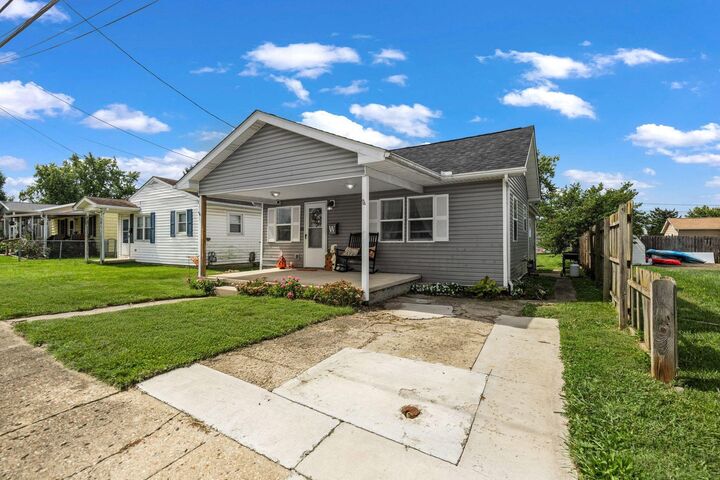 Property Photo: 121 Fairview Boulevard OH 43113