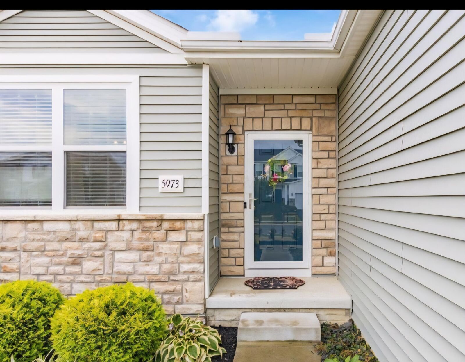 Property Photo:  5973 Tully Cross Drive  OH 43119 
