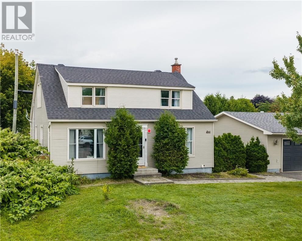 Property Photo:  587 Main Street  ON P3Y 1M9 